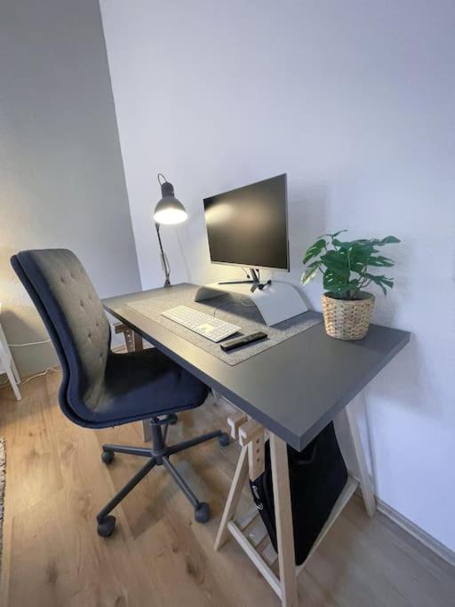 Modern Cozy Apt. -With 2 Tv, Netflix And Work Desk Essen Exterior foto